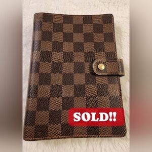 SOLD!! Authentic ⟡. ౨ৎ Louis Vuitton Agenda Medium Damier  Ebene